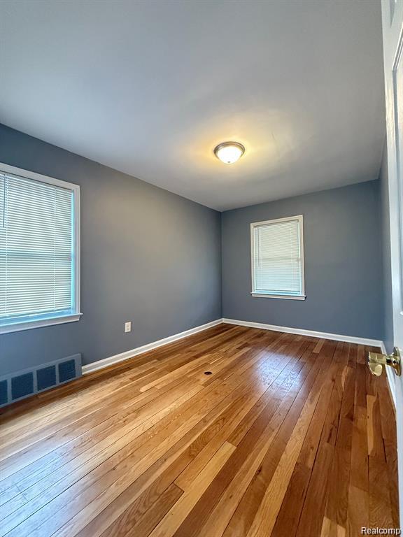 8241 KALTZ, Center Line, MI 48015 — Photo 9