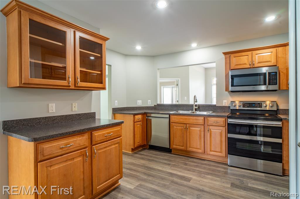 17197 Averhill Boulevard, Macomb, MI 48042 — Photo 14