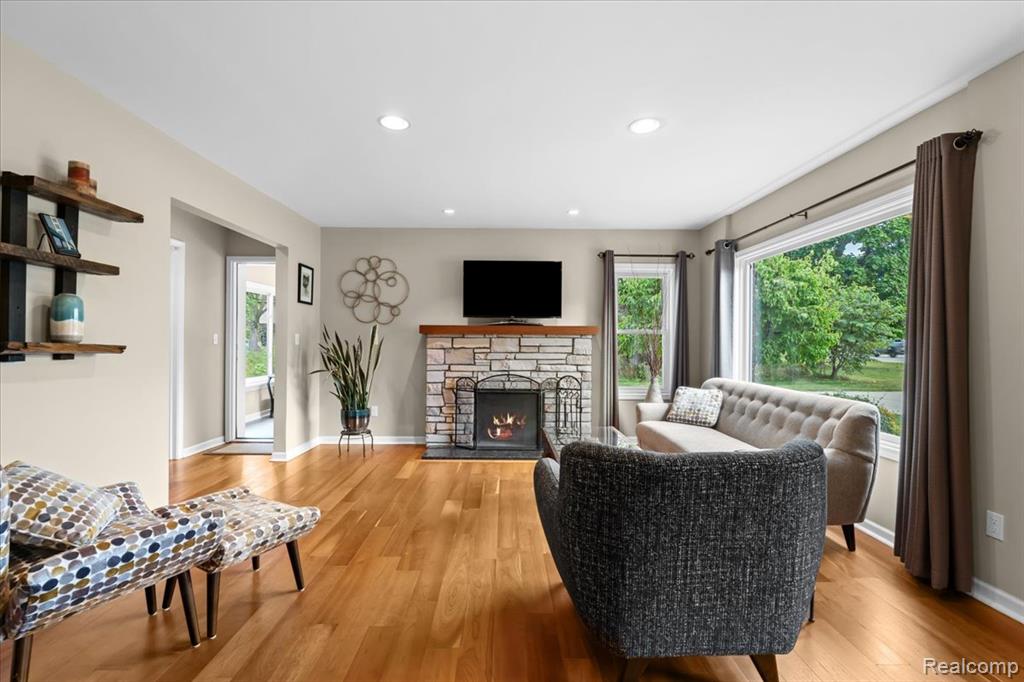 41840 E Ann Arbor Trail, Plymouth, MI 48170 — Photo 6