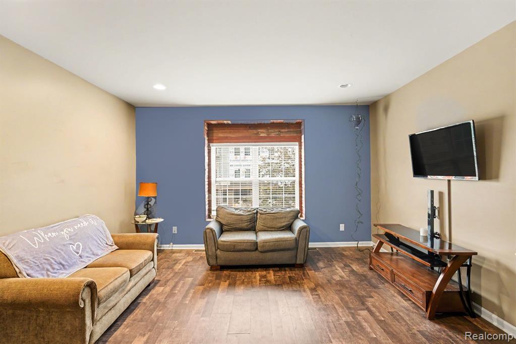 2234 Knotty Pine Trail, Howell, MI 48855 — Photo 4