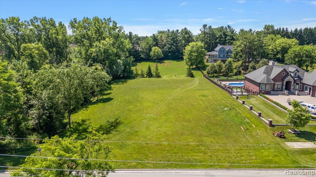 45547 W 9 Mile Road, Novi, MI — Photo 5