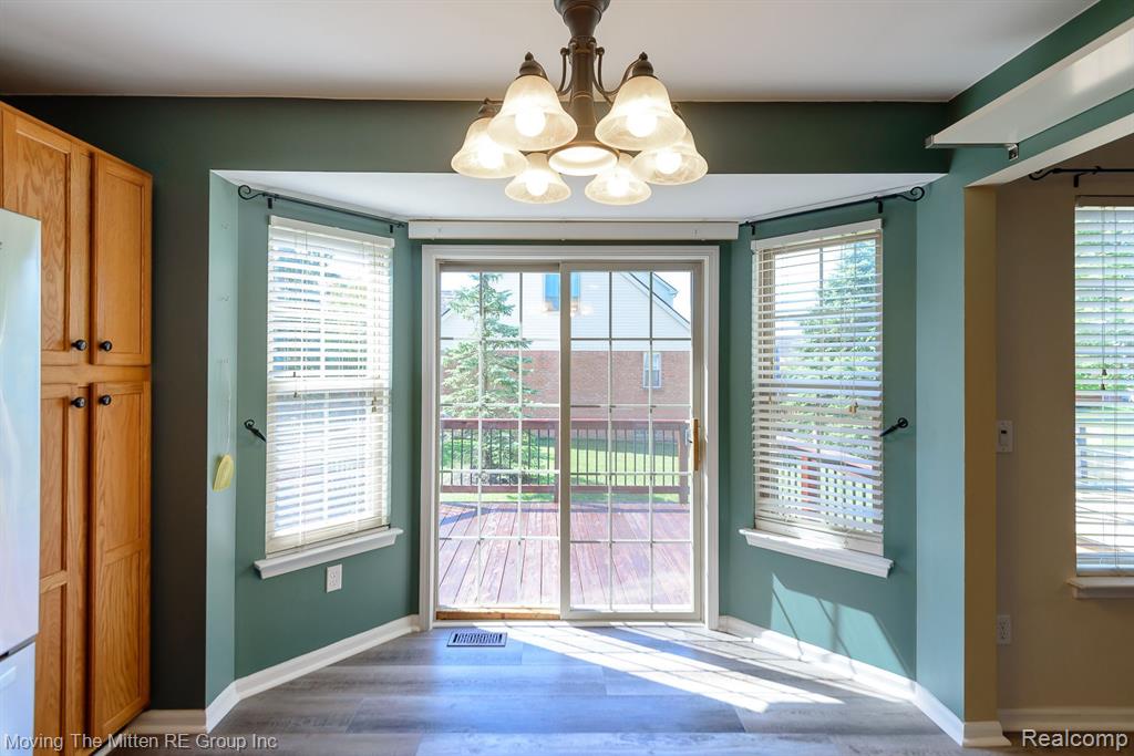 8834 PRAIRIE Court, Van Buren, MI 48111 — Photo 12