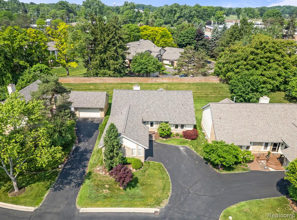 6420 Apple Grove Lane, Bloomfield Hills, MI 48301 — Photo 3