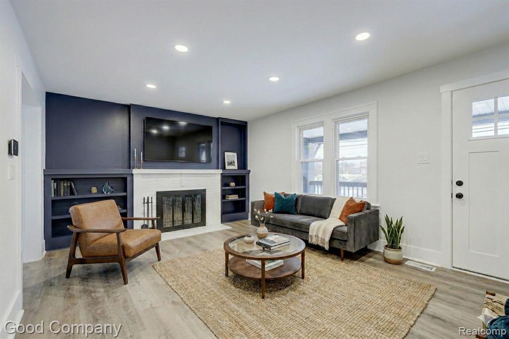 16309 Kirkshire Avenue, Beverly Hills, MI 48025 — Photo 2