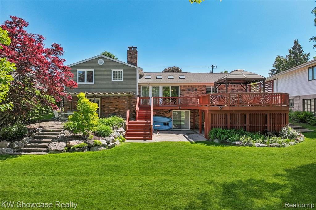 474 Beverly Island Drive, Waterford, MI 48328 — Photo 43