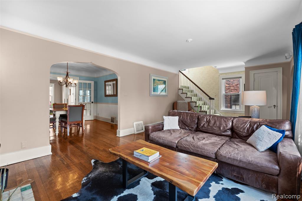 414 Cloverly Road, Grosse Pointe Farms, MI 48236 — Photo 11
