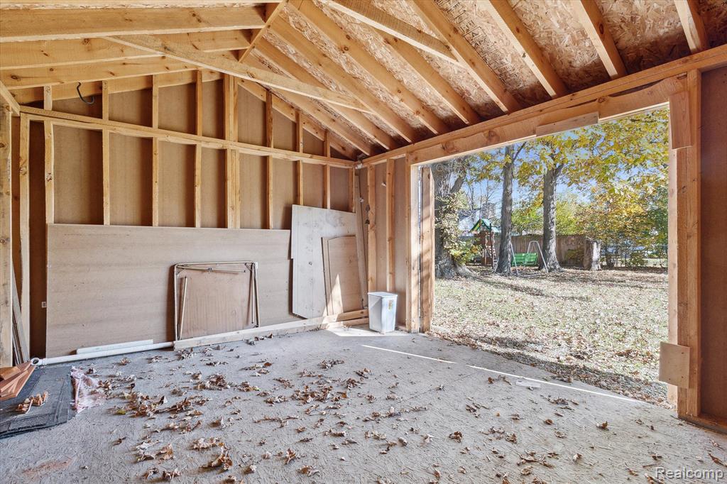 5120 Esta Drive, Flint, MI 48506 — Photo 7