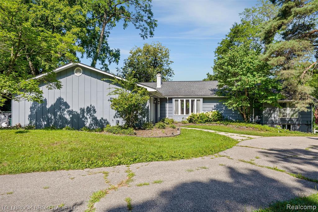 4105 Beach Road, Troy, MI 48098 — Photo 2