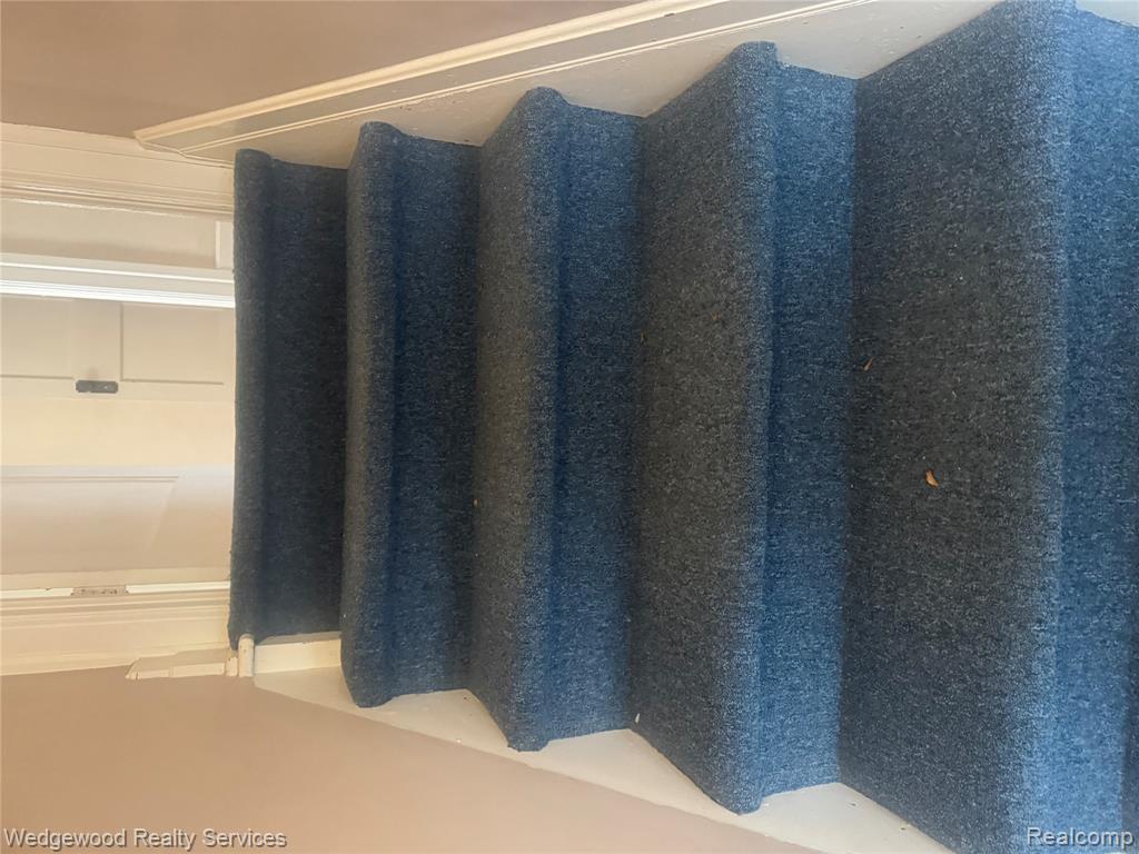 917 N MADISON Street, Lapeer, MI 48446 — Photo 3