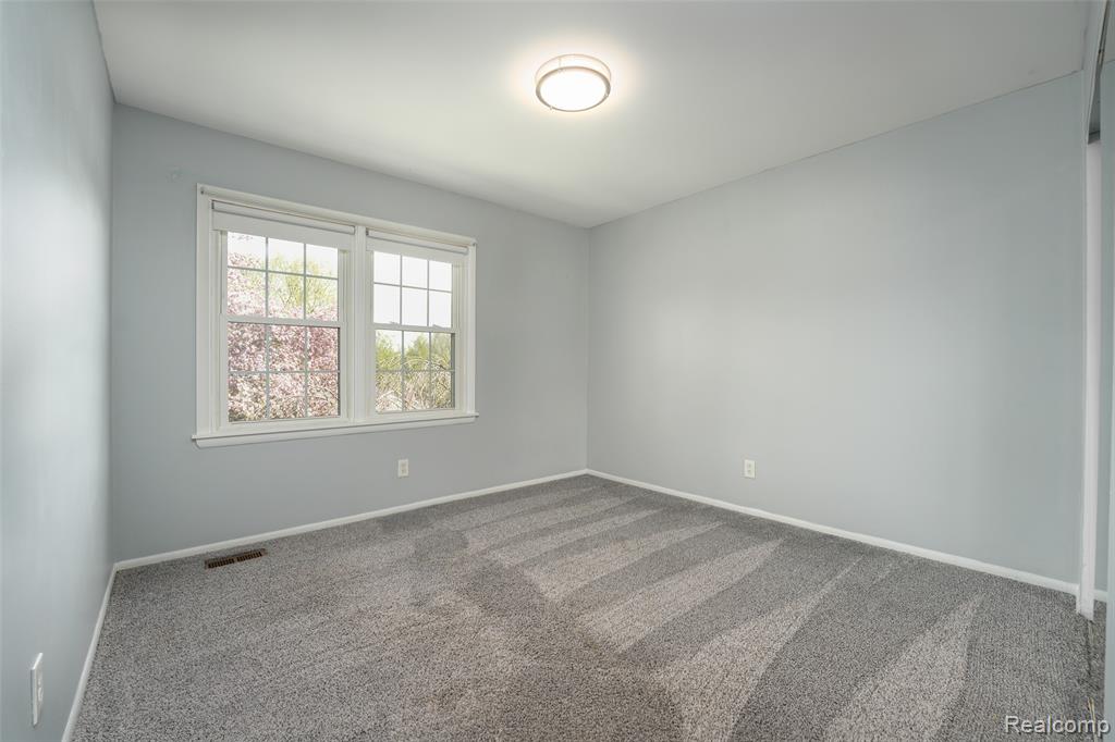 5390 Squires Manor Road, Jackson, MI 49201 — Photo 28