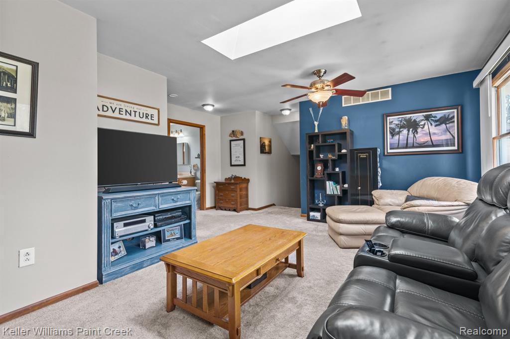 7466 LINDRATH, Washington, MI — Photo 19