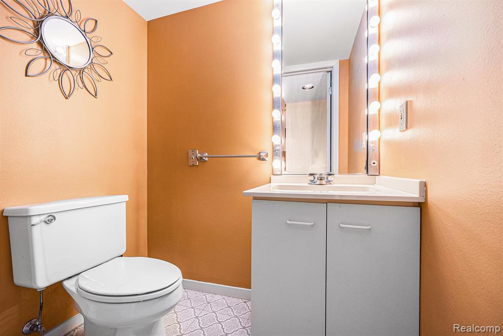 5722 Perrytown Drive, West Bloomfield, MI — Photo 23