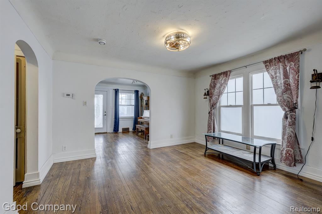 736 E Meyers Avenue, Hazel Park, MI 48030 — Photo 12