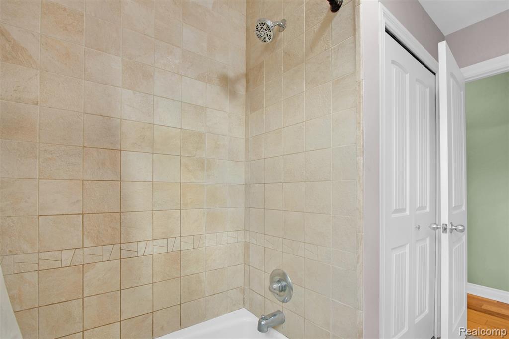9093 Jordan Road, Grand Blanc, MI 48439 — Photo 18