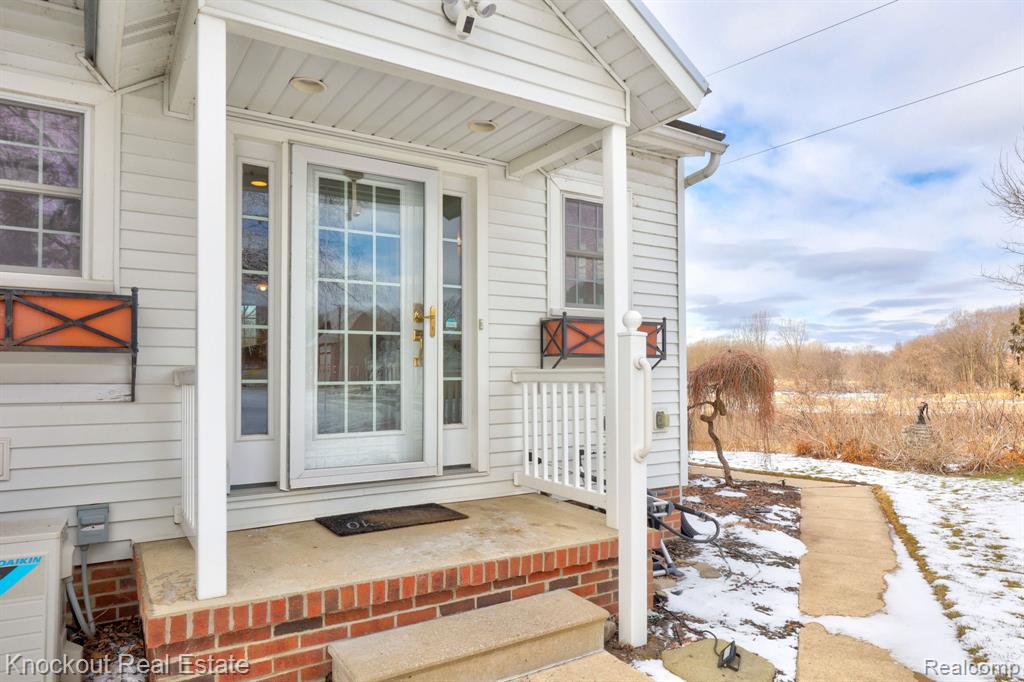 5383 Riverview Drive, Bridgeport, MI 48722 — Photo 56
