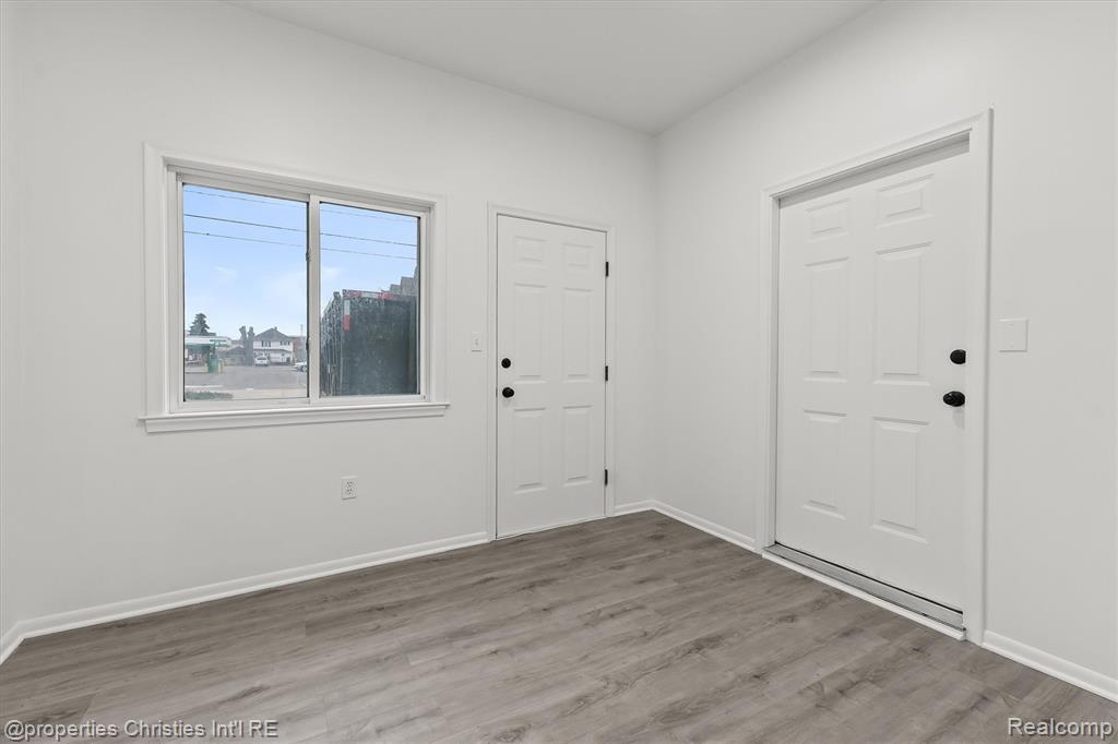33355 Slocum Drive, Farmington, MI 48336 — Photo 14
