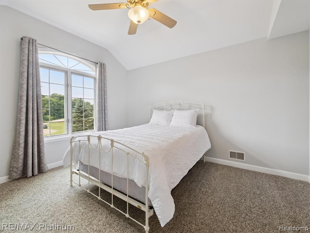 9071 Thornapple Drive, Pinckney, MI 48169 — Photo 43