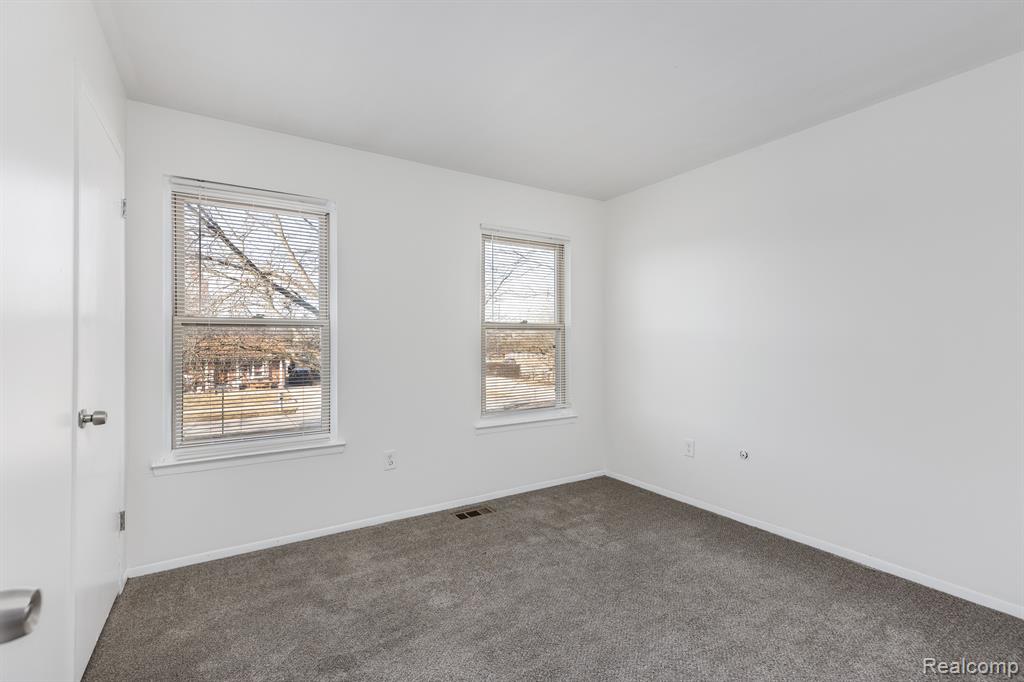 41421 AYRSHIRE Drive, Canton, MI 48188 — Photo 13