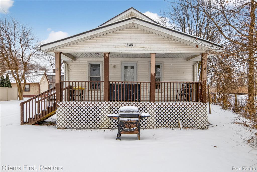 843 Orange Street, Wyandotte, MI 48192 — Photo 4