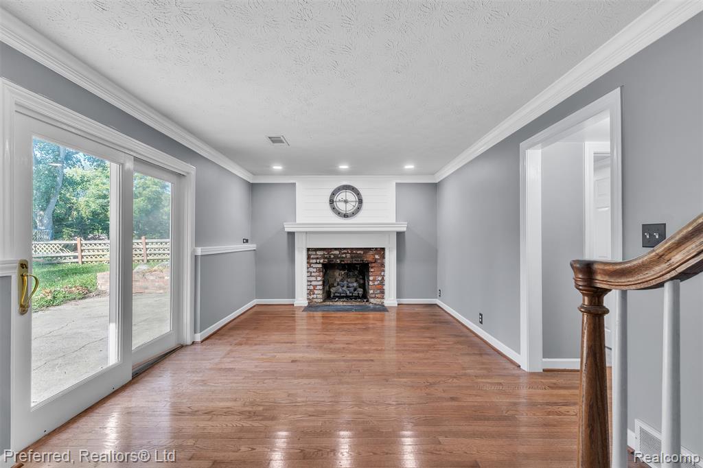 9366 Wild Oaks Circle, South Lyon, MI 48178 — Photo 31