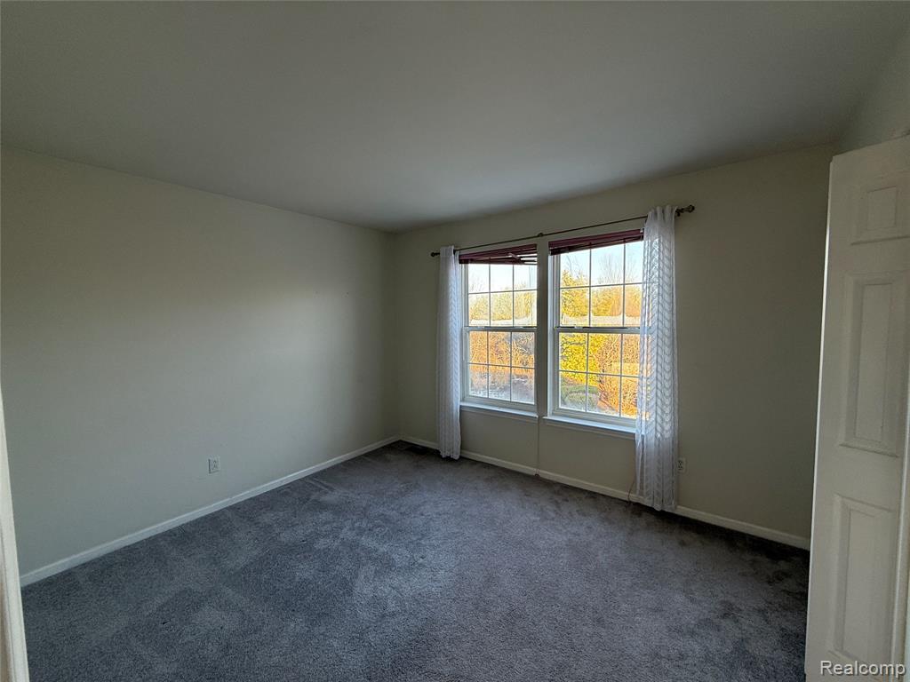 4377 Brighton Drive, Grand Blanc, MI 48439 — Photo 25
