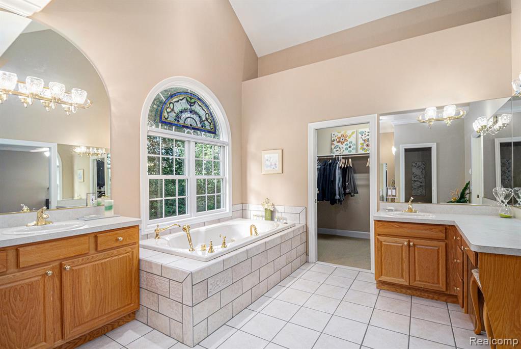 2115 Stonebridge Drive S, Ann Arbor, MI 48108 — Photo 26