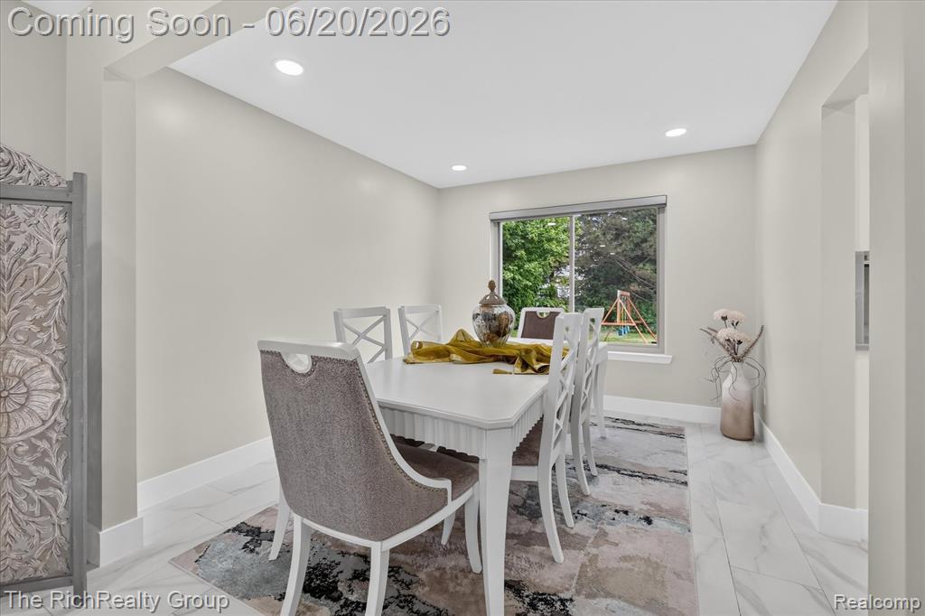 47185 Scarlet Drive S, Novi, MI — Photo 15