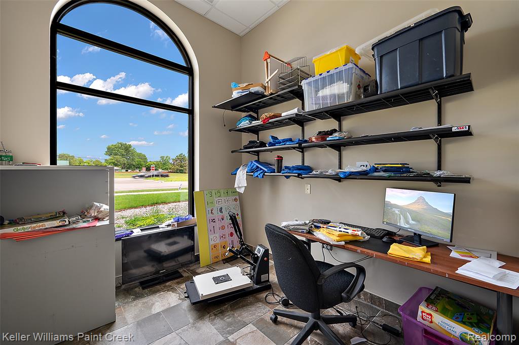 42301 Mound Road, Sterling Heights, MI 48314 — Photo 18