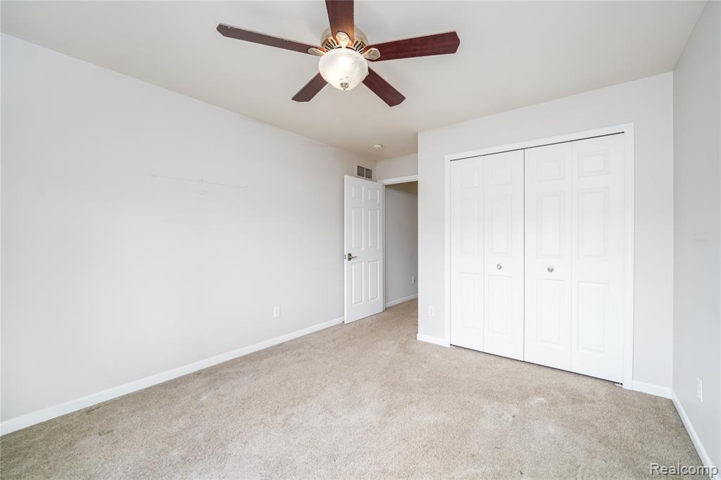 42105 Dorchester Court, Clinton Twp, MI 48038 — Photo 20