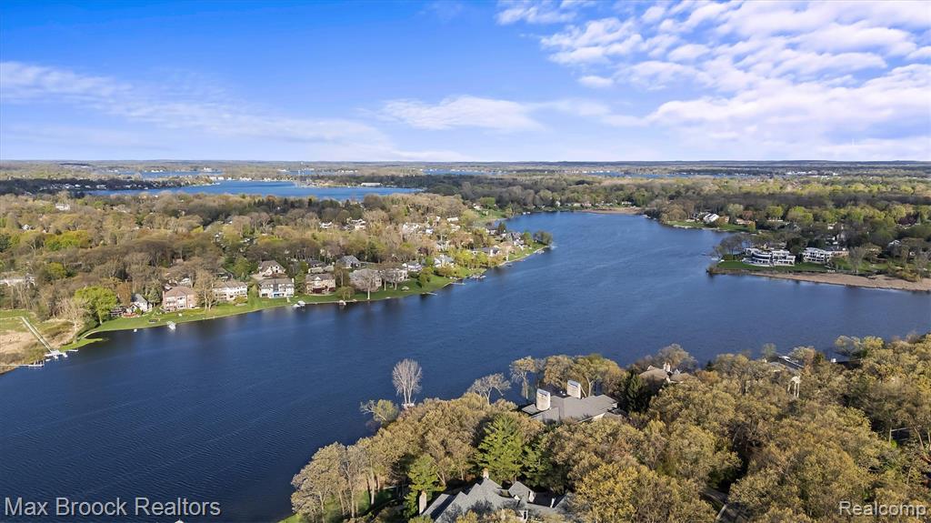 1832 Long Lake Shore Drive, Bloomfield Hills, MI 48302 — Photo 89