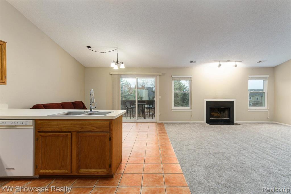 4980 OAK HILL Drive, 66, Waterford, MI 48329 — Photo 11