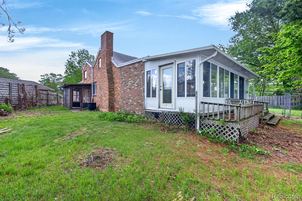 4047 Mitchell Drive, Flint, MI 48506 — Photo 34