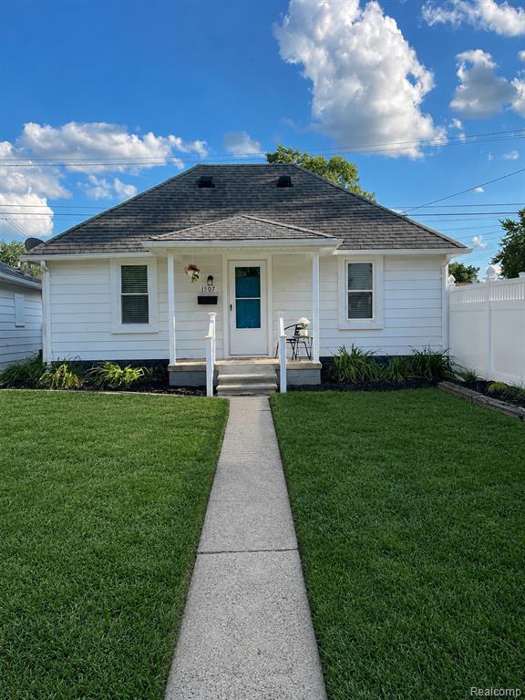 1507 Pagel Avenue, Lincoln Park, MI 48146