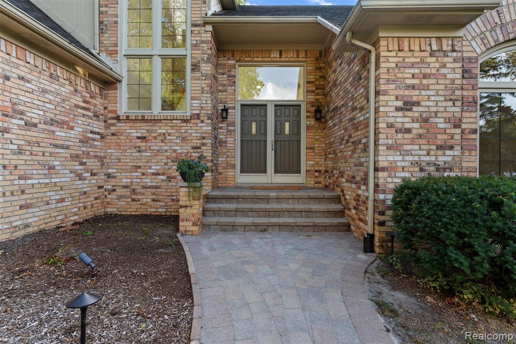 1615 Redbud Drive, Troy, MI 48098 — Photo 7