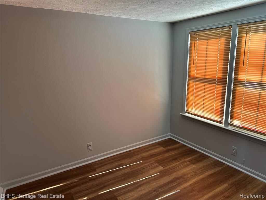 823 Alger Street, Howell, MI 48843 — Photo 12
