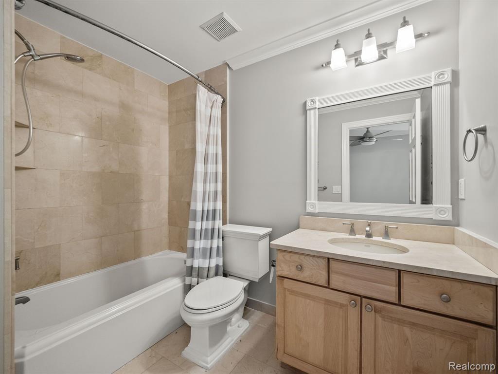 617 JAMES Circle, Royal Oak, MI 48067 — Photo 14