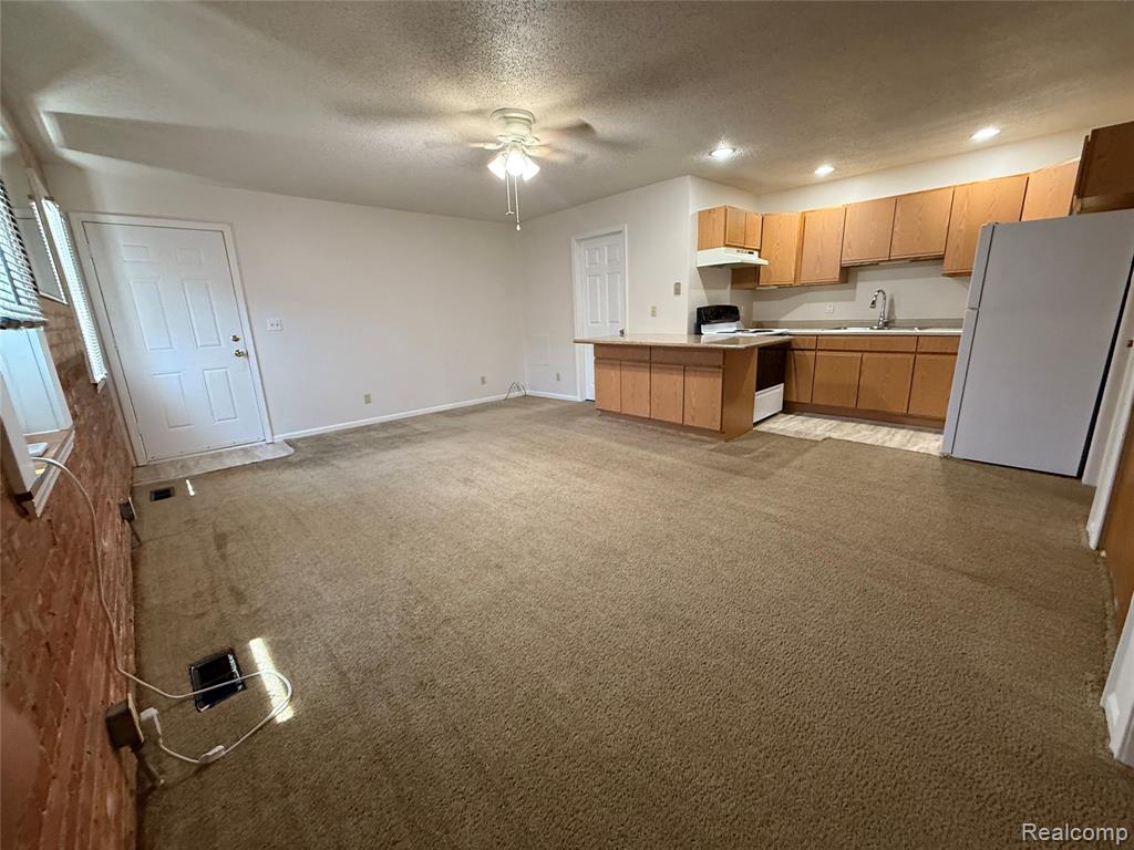 140 S. Saginaw Unit 2 Street, Byron, MI 48418 — Photo 12