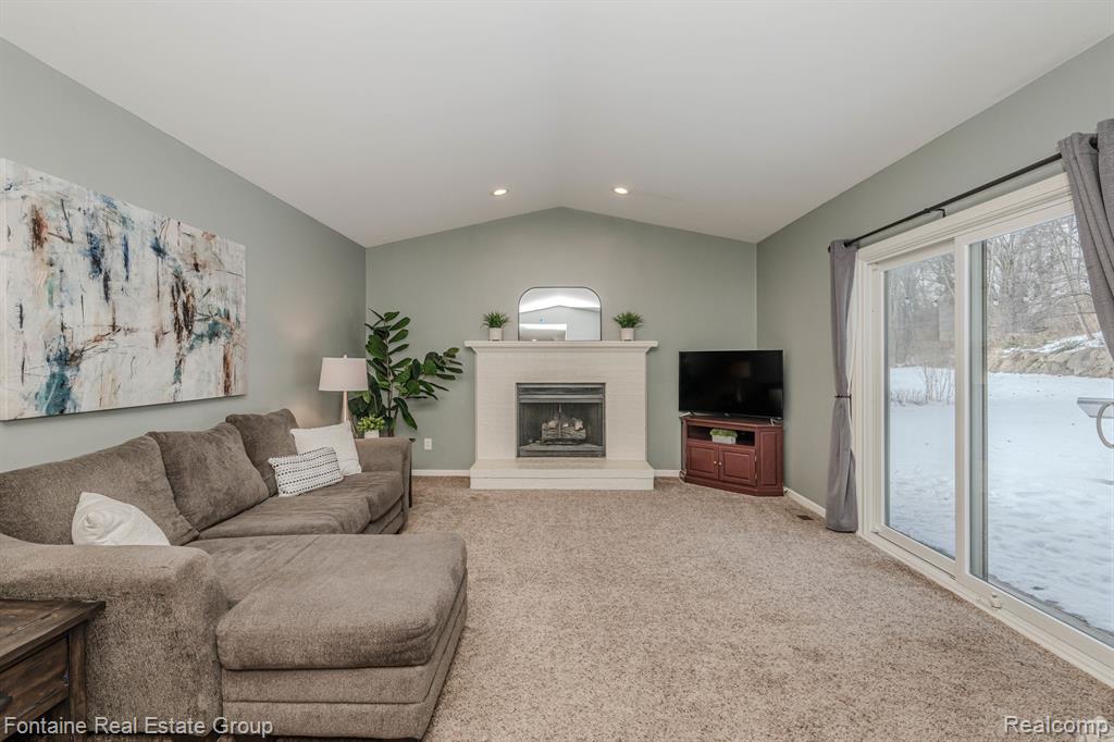 8742 WILLIAMSPORT Drive, White Lake, MI — Photo 40