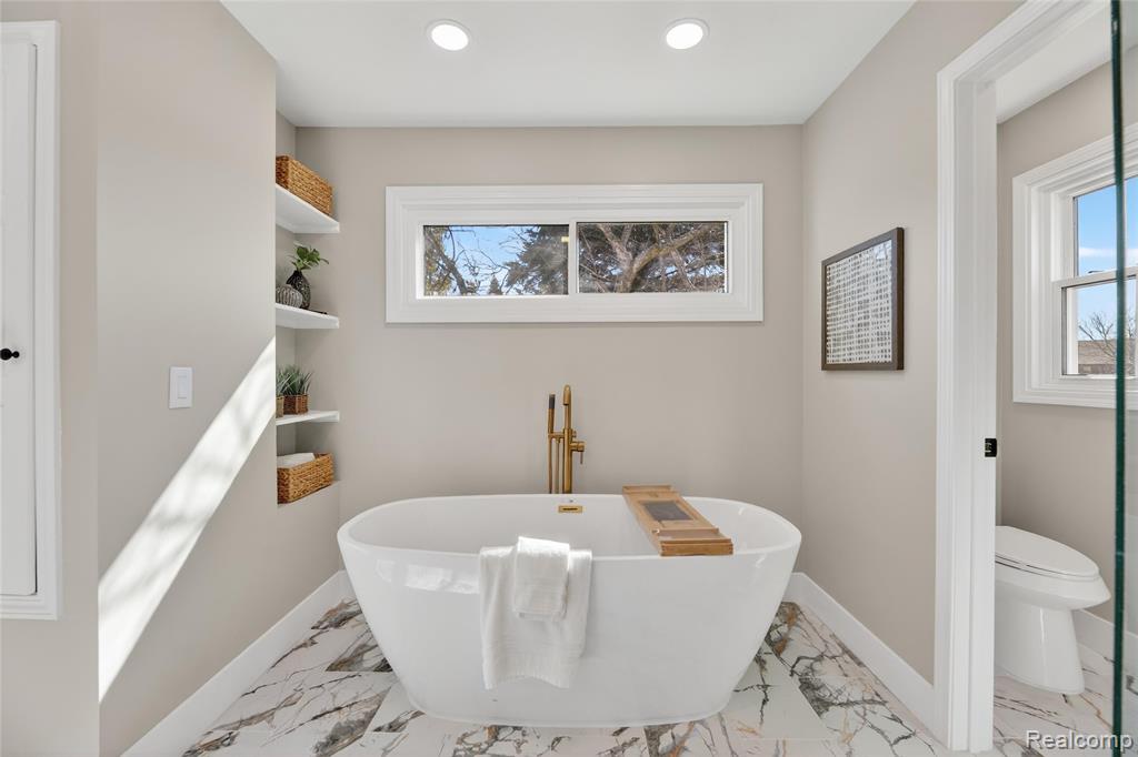 61019 Evergreen Court, South Lyon, MI 48178 — Photo 25