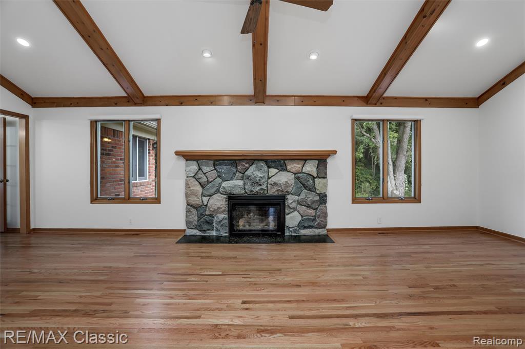 4150 Heatherwood Drive, Commerce Twp, MI 48382 — Photo 11