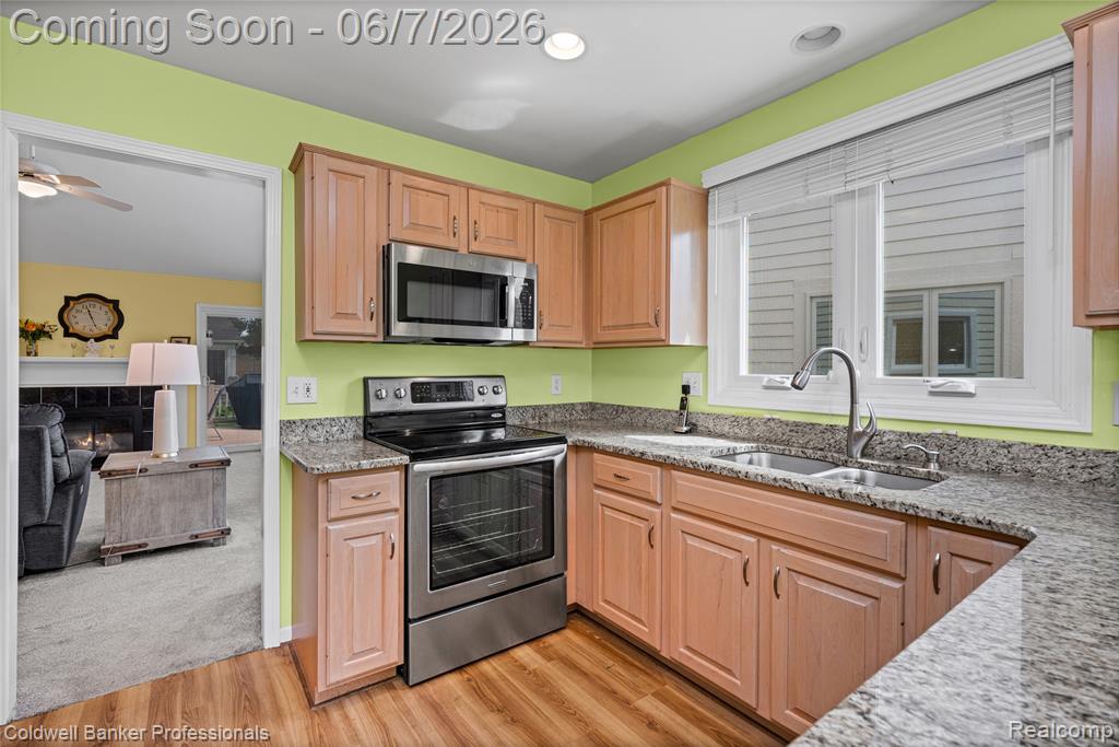 52505 Westcreek Drive Drive, Macomb, MI 48042 — Photo 13