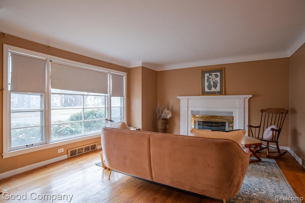 2564 WOODSTOCK Drive, Highland Park, MI 48203 — Photo 9