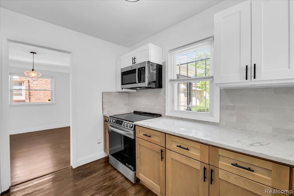 19156 Greenlawn Street, Detroit, MI 48221 — Photo 10