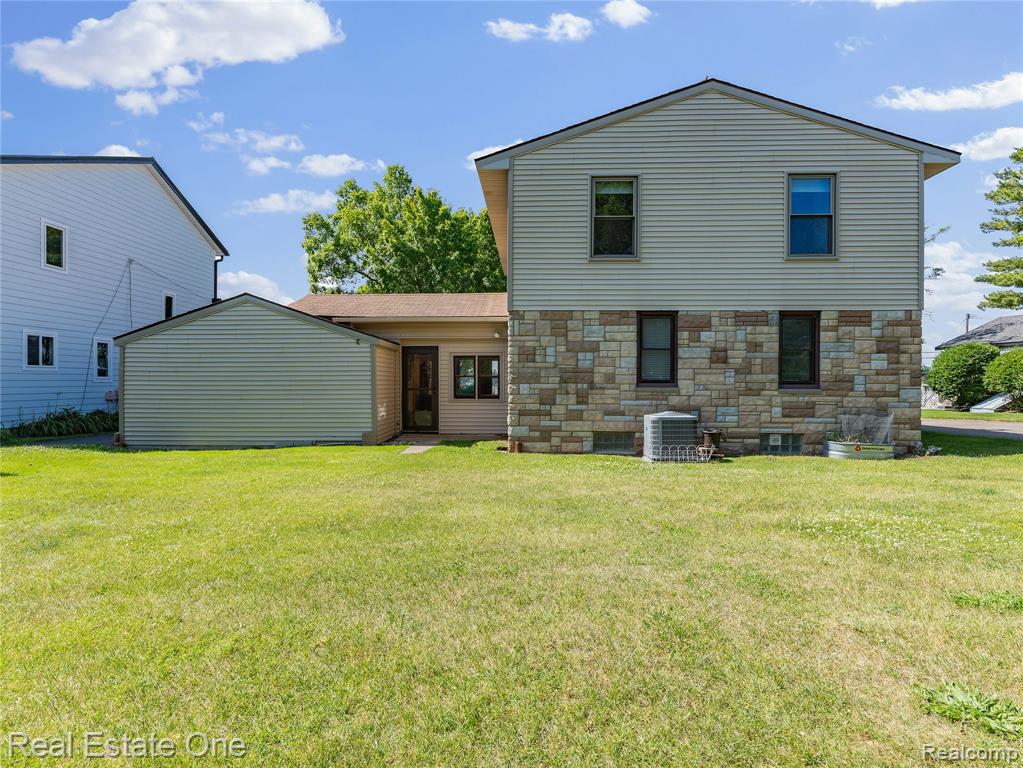 5065 Girard Drive, Pinckney, MI 48169 — Photo 31