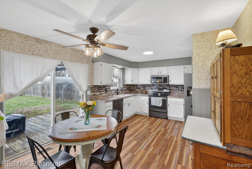 9825 Burson Drive, Brighton, MI 48116 — Photo 8