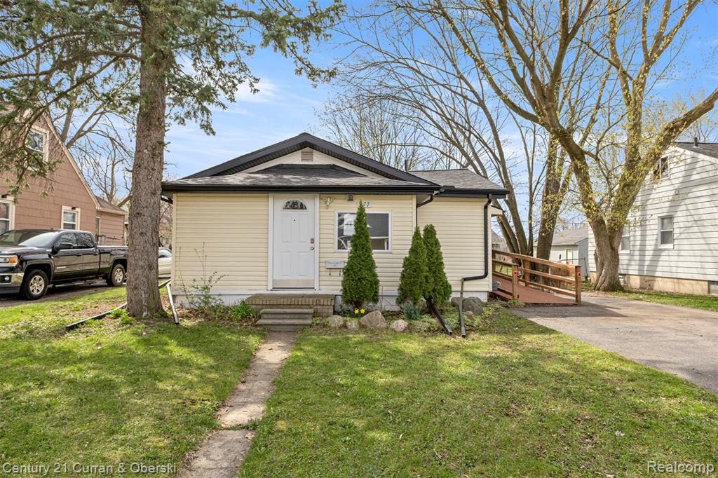 977 Boston Avenue, Waterford, MI 48328 — Photo 2