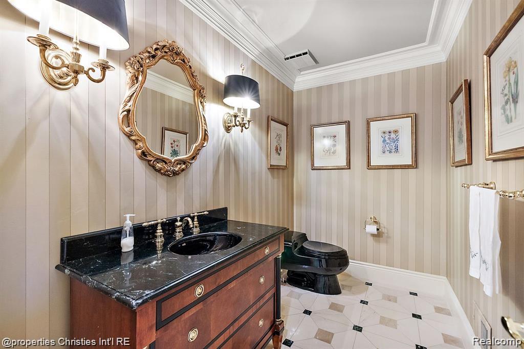 633 Hawthorne Street, Birmingham, MI 48009 — Photo 15