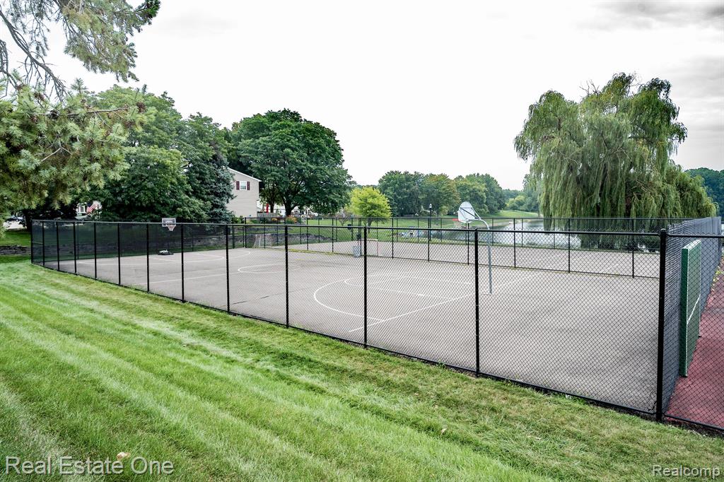 42500 LAKE SUCCESS Drive, Northville, MI 48167 — Photo 37