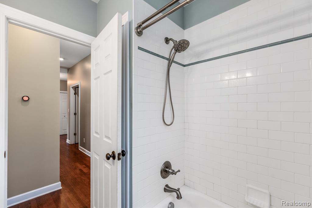854 Brooklawn Drive, Troy, MI 48084 — Photo 23