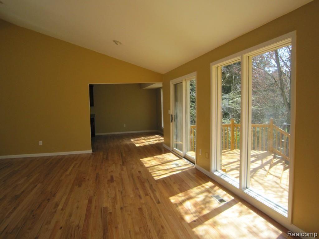 6850 ARLINGTON, West Bloomfield, MI — Photo 8